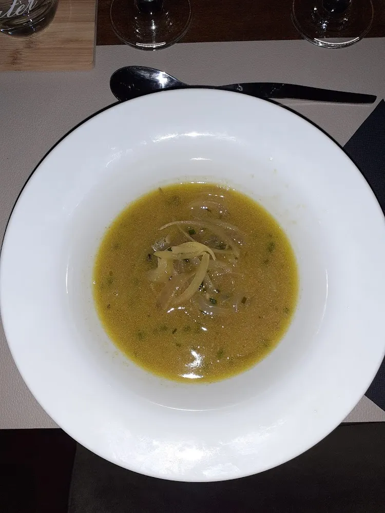 La Fameuse Soupe À l'oignon